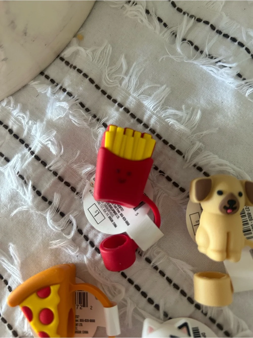 ⭐️ NEW Set of 4 Novelty Straw Covers Toppers Fries Dog Cat Pizza Silicone